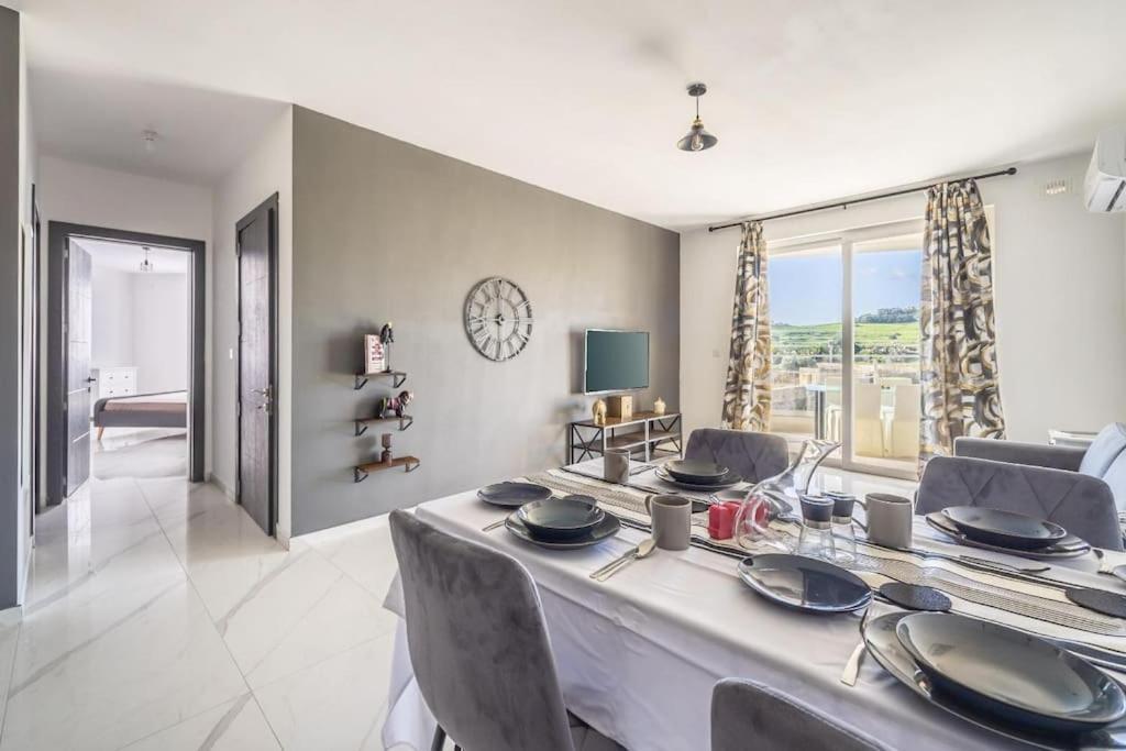 Sunset Bliss Luxury Apartment St. Paul's Bay Exterior foto