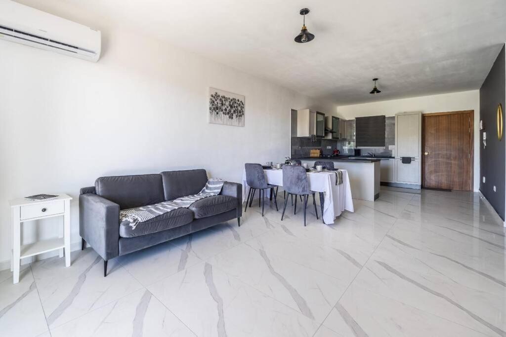 Sunset Bliss Luxury Apartment St. Paul's Bay Exterior foto